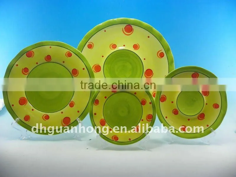 2011Colorful Round Ceramic Plate of 4 sets