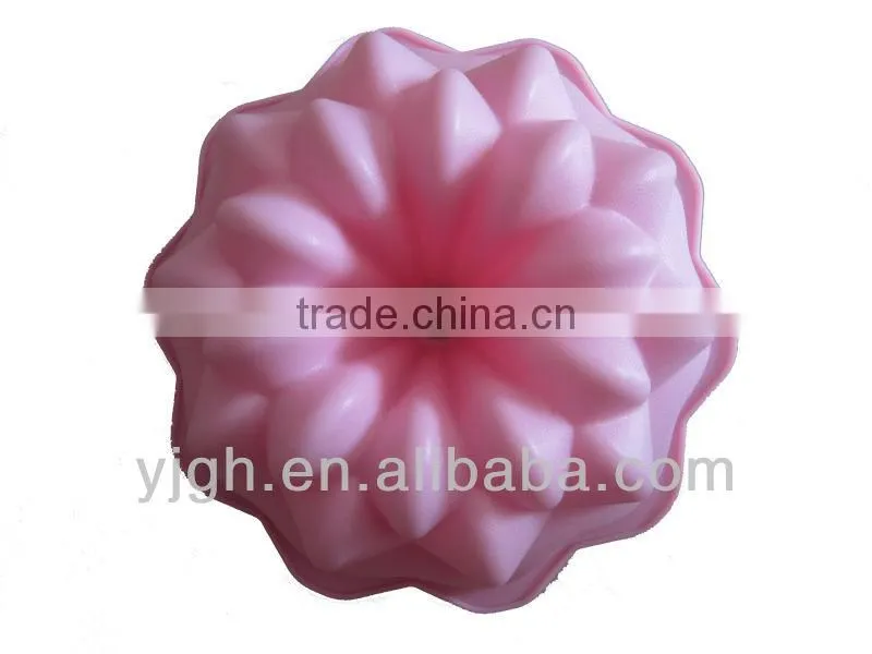 Beautiful rose shape silicone cupcake mold