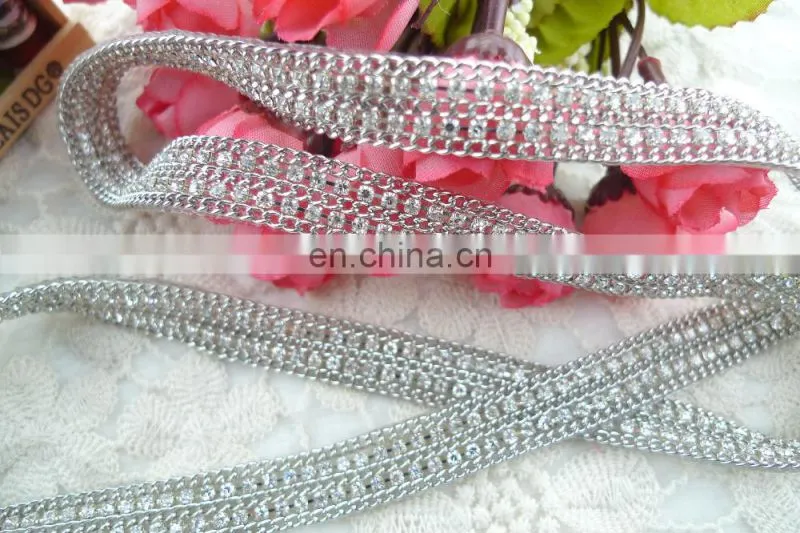 new design hot fix rhinestone tirmming with glue
