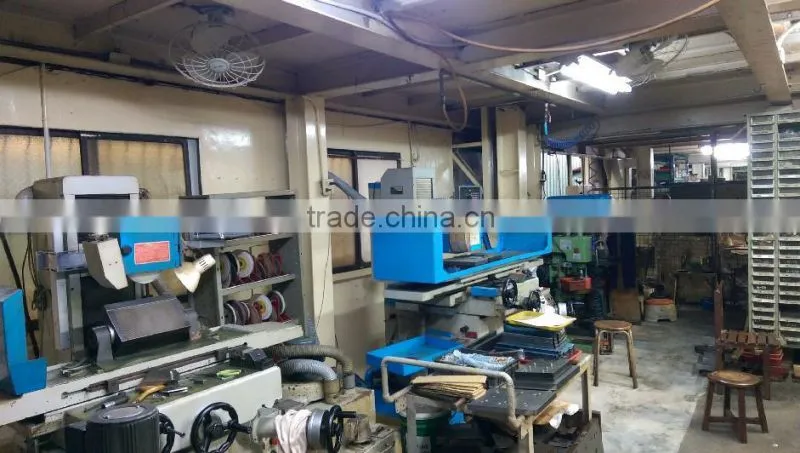Taiwan High Quality Furnitur Glass Brass Metal Cabinet Shelf Support