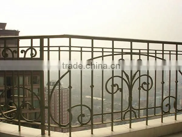 2015 Top-selling modern steel iron balcony fence