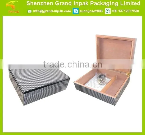 Wood cigar compartment storage box with leaf and cover