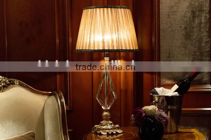 K9 clear crystal diamond shape lamp body mental bottom table lamp with lampshade