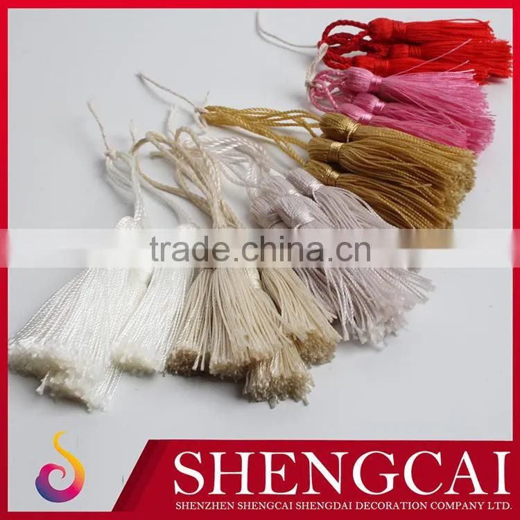 Pompom tassel for decoration gift