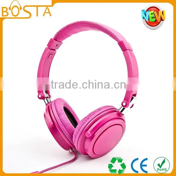 Hit the streets with powerful bass tangle free headphones headsets for smart phone