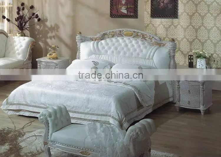 Modern high qualty king size wood bed in leather bed