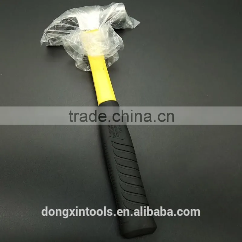 claw hammer with plastic handle