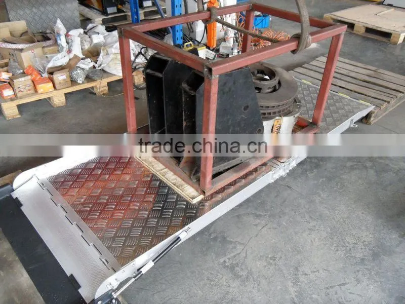 BMWR-3 Anti-skip Manual Folding Wheelchair Ramp for Van