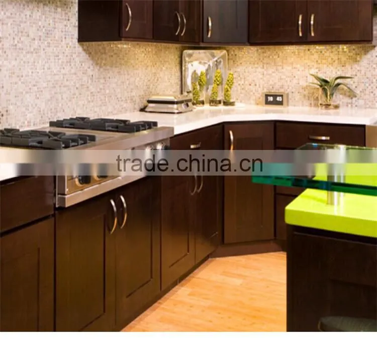 Classic kitchen cupboards with countertops (granite/ qurtz/marble)