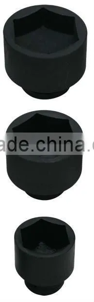 Heavy impact socket