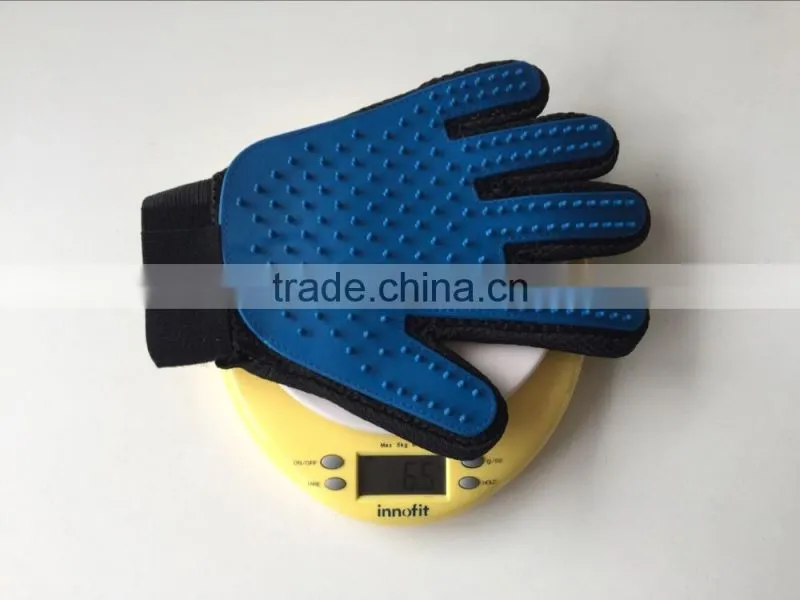 2017 trending products pet glove brush