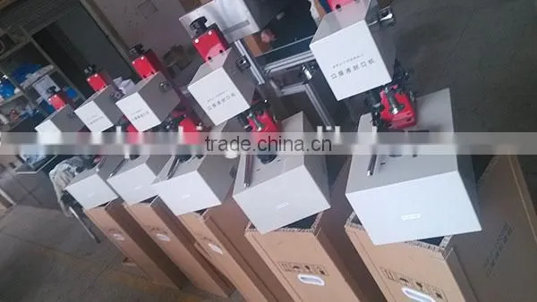 Vial capping machine