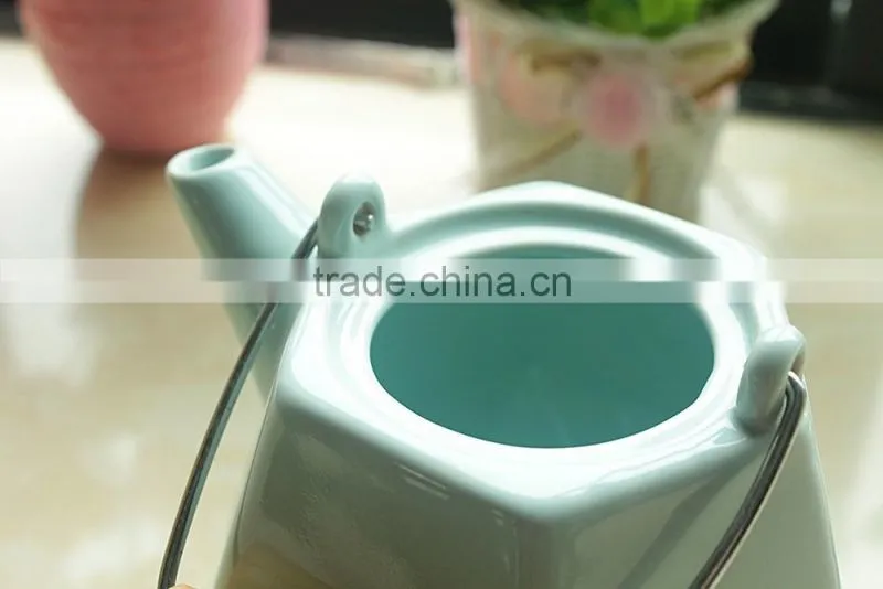 Customize logo porcelain chinese tea pot with steel handle