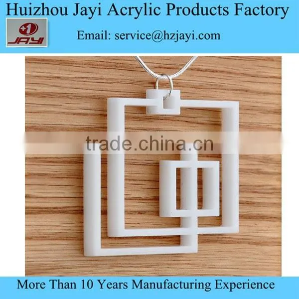 China manufacturer wholesale acrylic lucite printed customized monogram keychain
