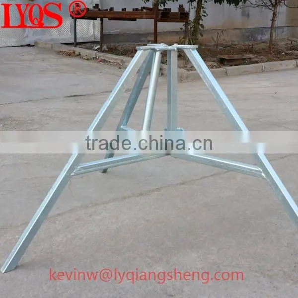 Scaffolding prop tripod for construction