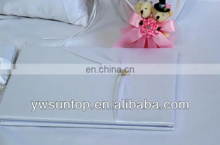 2016 Simple elegant white satin guest book wholesale wedding decoration