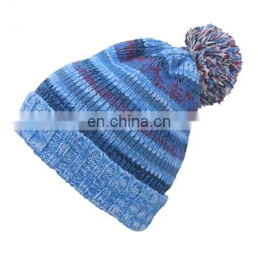 2017 Custom knitted pom pom hat in winter