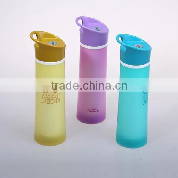 0.38L Creative design plastic water bottle with infuse