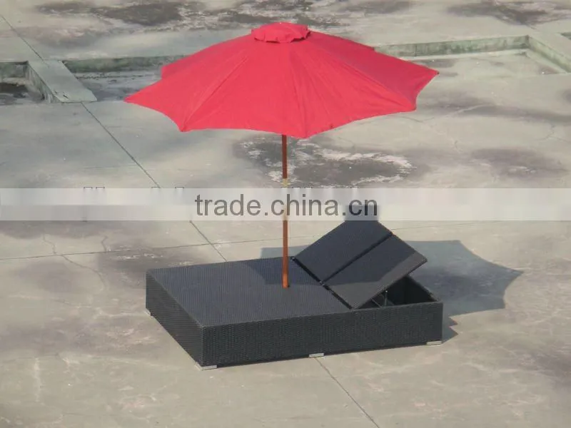 beach lounger