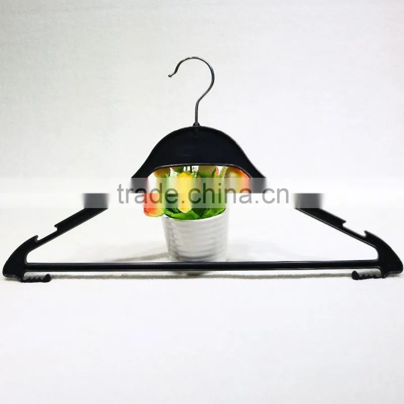 Bulk black plastic suit hanger for hotel