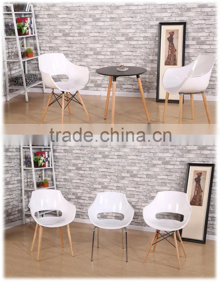 Famous wood white plastic room wholesale armchair replica PW007