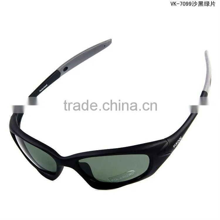 Men Sports Sunglasses UV400 Polarized OEM 7099