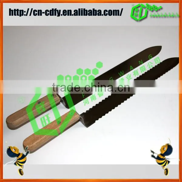 Wooden handle double flat uncapping knife
