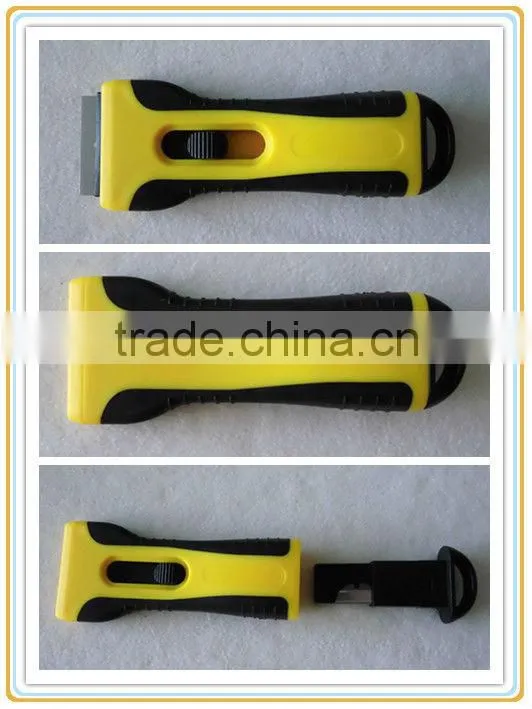 window scraper with spare blades