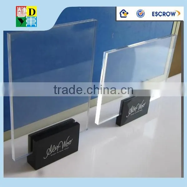 2015modern design customized acrylic toothbrush display rack/hot sale fashion design acrylic display stand shop use