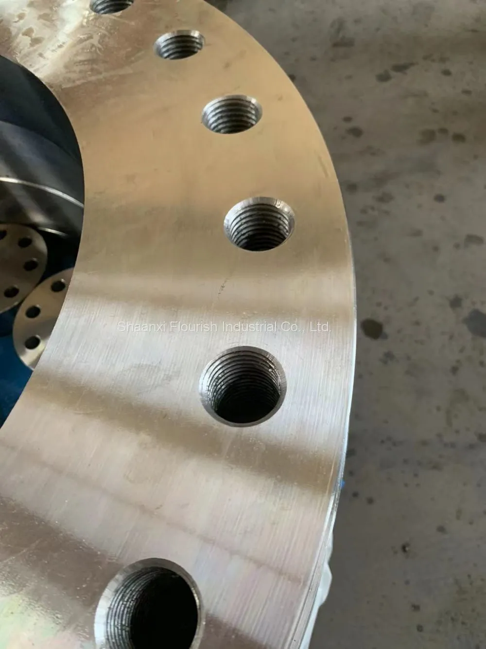 ps104146996-customized_forged_carbon_steel_flat_face_flange_with_non_passing_threaded