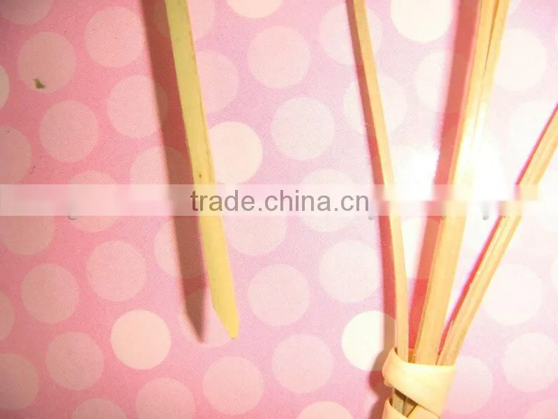 120mm natual green-yellow bamboo heart shape food picks