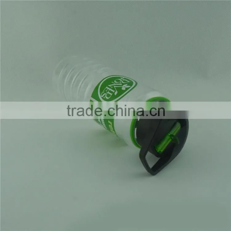 New Design High quality Fashion Sports Water Bottle With a Suction Nozzle