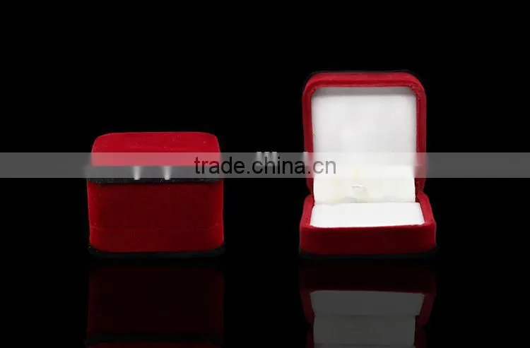 P150402 Guangzhou Fashion Bracelet Jewelry Gift Box,Red Paper And velvet Bracelet Packing Box