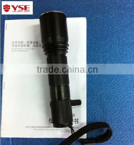 Professional LED anti-riot flashlight for fireman