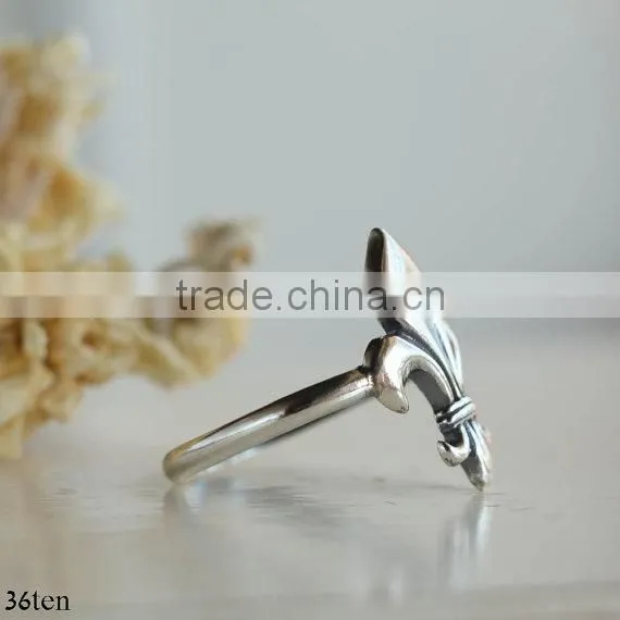 Antiques silver Fleur de Lis sterling silver Ring