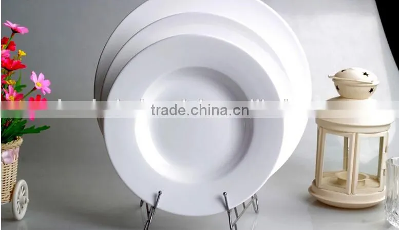 White color durable porcelain round flat plate