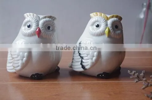 Ceramic money box, piggy bank, money saving box