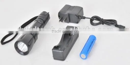 the msot popular back up diivng flashlight,LED XML2 1200LM,2pcs ICR 18650 battery,7.4V,3000mah,150meters waterproof