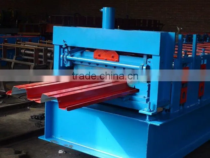 JHC roll forming machine