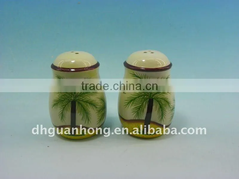 Ceramic sauce cruet
