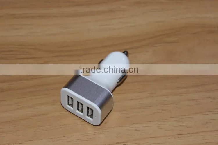 wholesale in Electronic market 3 ports 12V/24V 5V 2.1A /1A usb car charger manufacturers with CE FCC Rohs