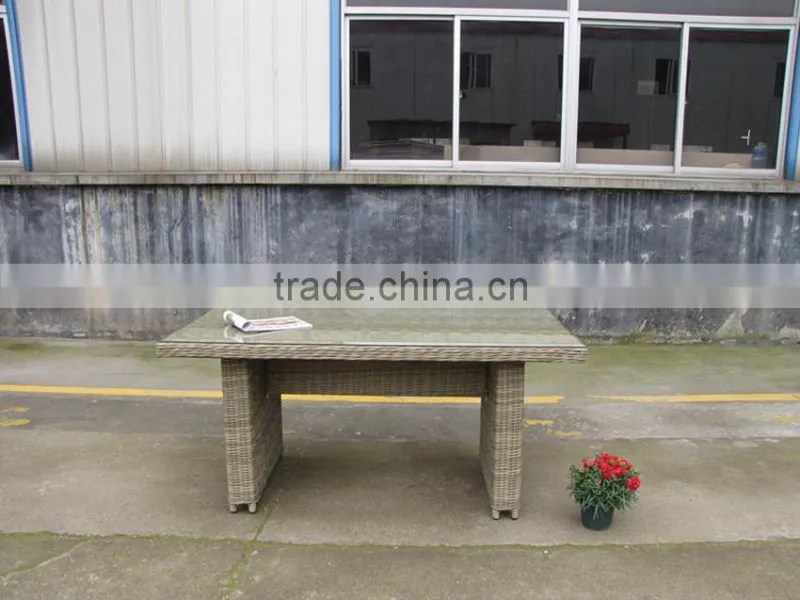 HIGH QUALITY CLASSIC RATTAN OUTDOOR FOLDING TABLE