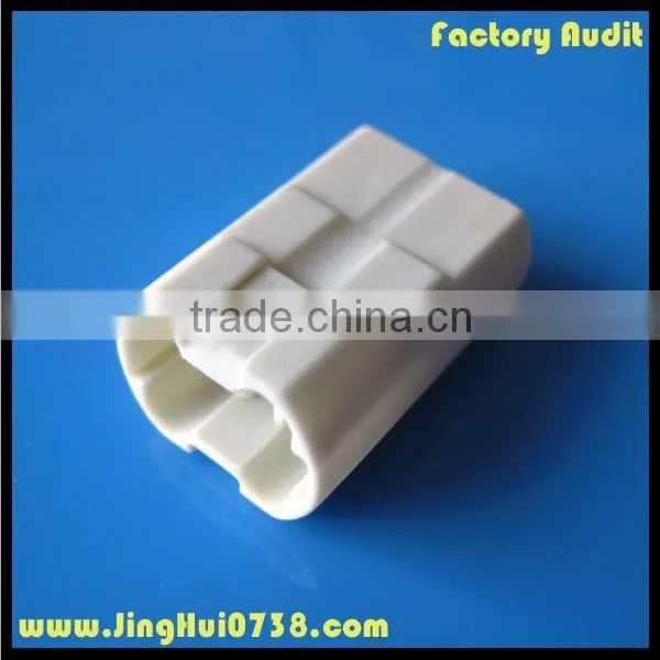 Porcelain insulator