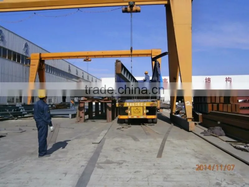 pre engineering steel frame construction building with brick wall