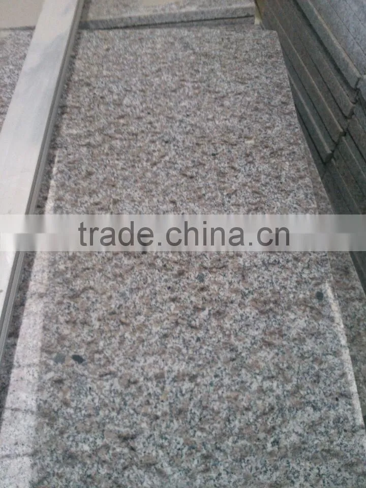 Chinese polished brown granite baltic granite tile