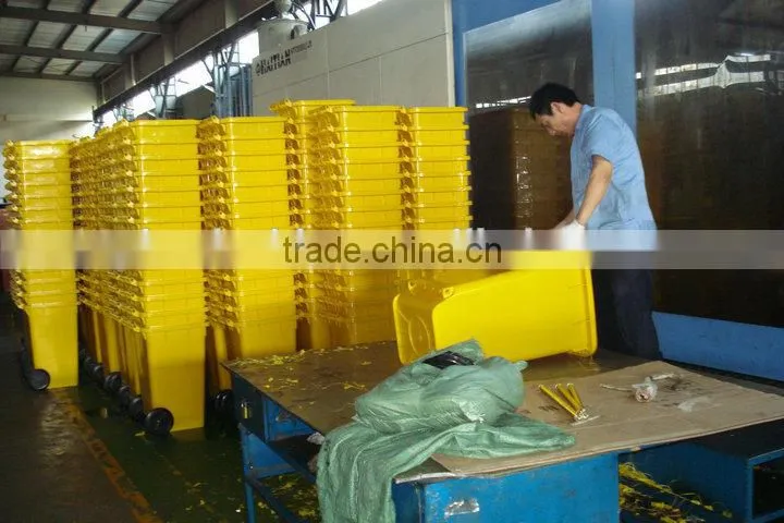 BT100A-3 100liter garbage can with rubber wheels