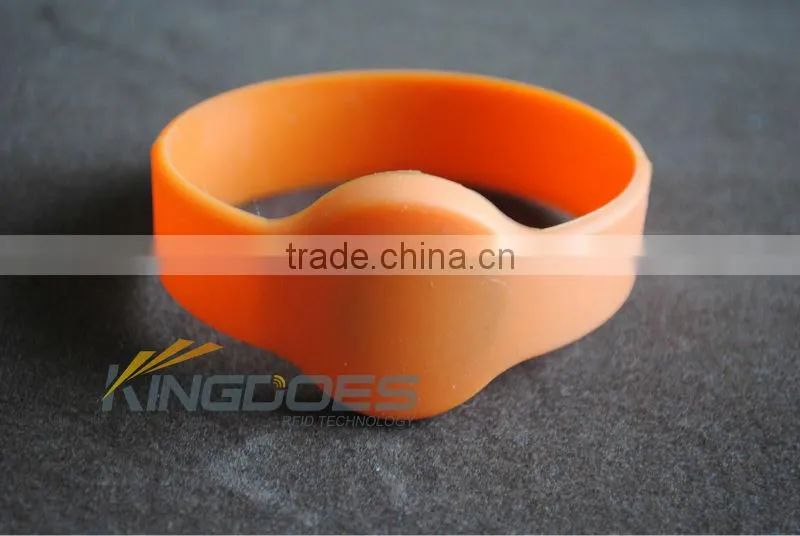 Custom Silicone Wristband Different Color 13.56KHz