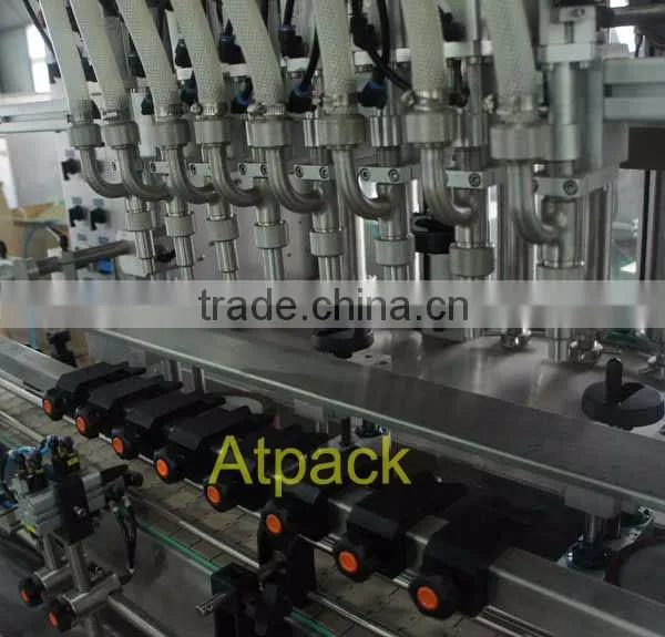 Sauce filling machine
