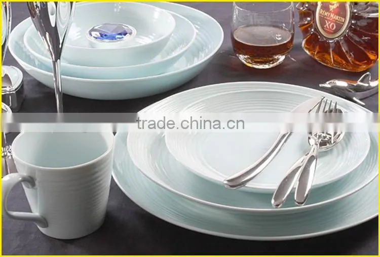 Wholesale 4pcs Custom Western Porcelain Dinnerware Set,Cheap Dinner Set