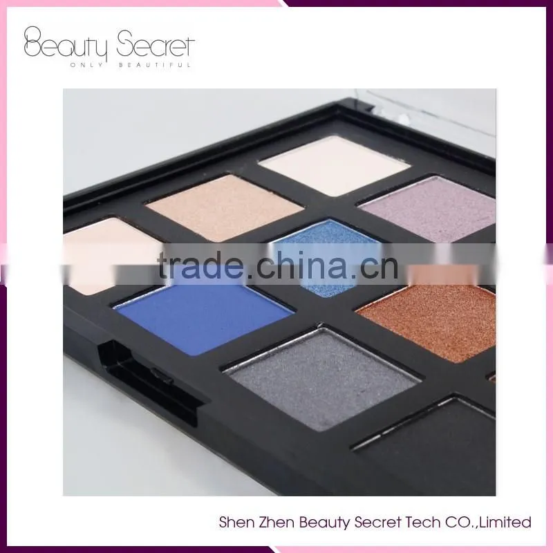 Multi-color shimmer 12 color eyeshadow palette with makeup tool